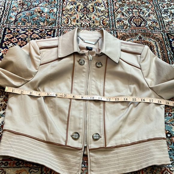 Fun beige and tan White House black market bomber jacket - Picture 13 of 15